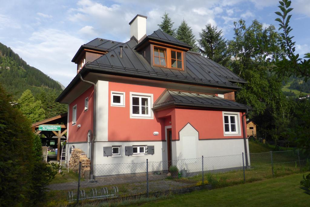 Villa Schnuck - Das Rote Ferienhaus Бадгаштейн Экстерьер фото